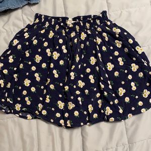 Charlotte Russe skirt, in good condition.